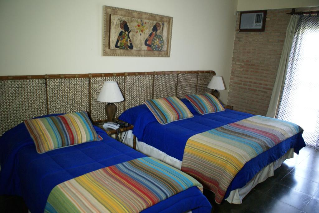 Hotel Cumuruxatiba Habitación foto